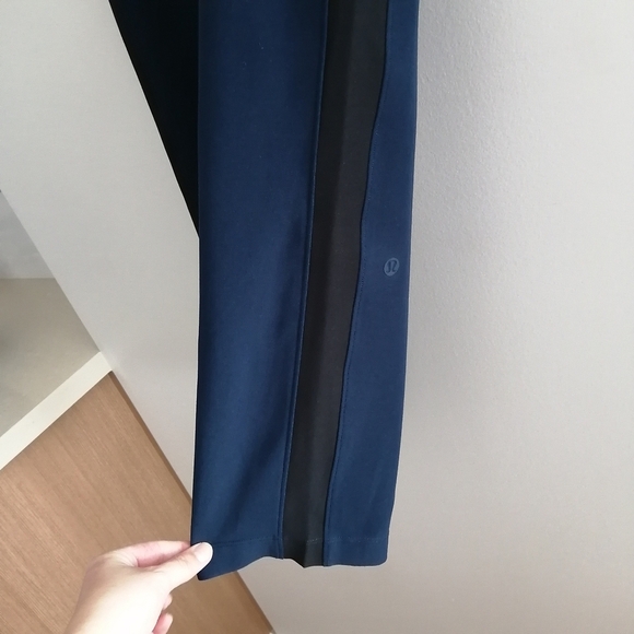 Lululemon On The Fly Pants Woven Track Stripe Navy And Black 8 - Picture 6 of 16